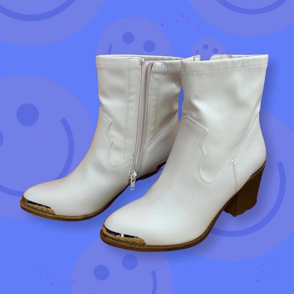 Dirty Laundry Ankle Boots